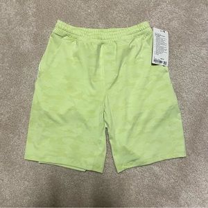NWT - Lululemon Mens Pacebreaker 9” Lined Size Small Shorts